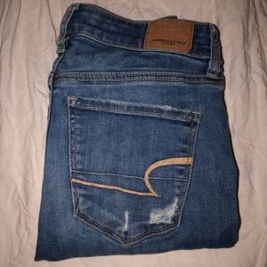 American Eagle ripped jegging